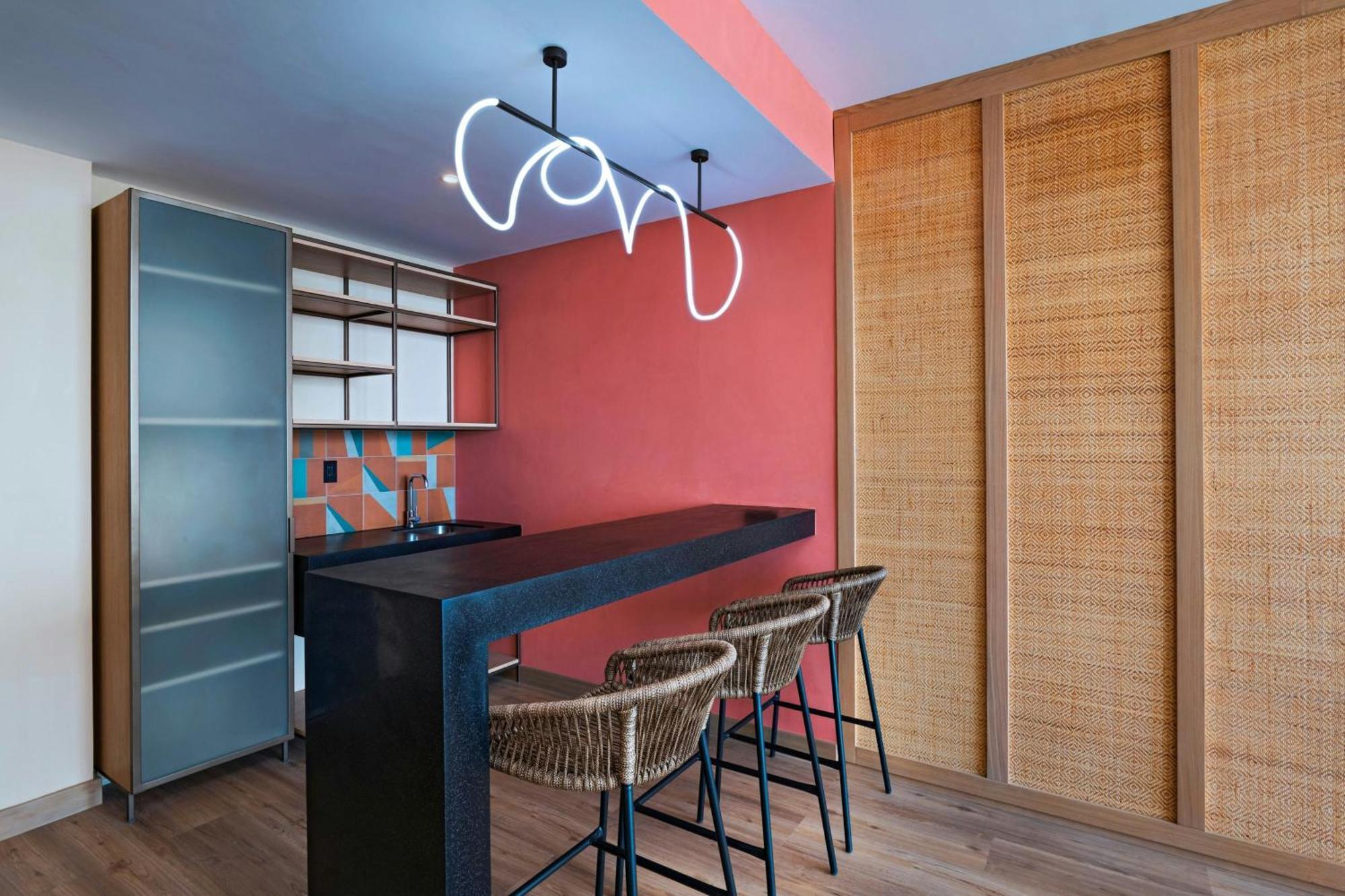 فندق Aloft بلايا ديل كارمن المظهر الخارجي الصورة A kitchen in a private home